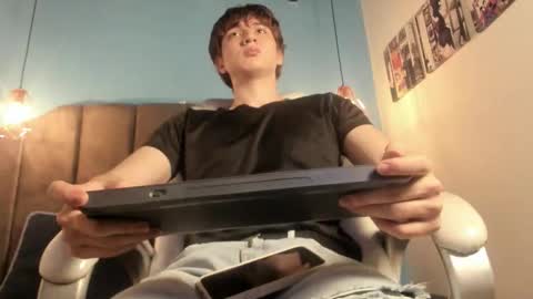 Oscar online show from February 15, 2:41 am