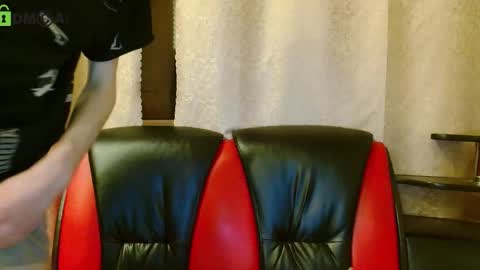 Snapshot of oscar_wildy chatting on March 21, 11:19 pm Oscar online show from March 21, 11:19 pm
