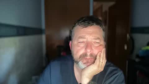 oscarbcncat online show from May 20, 3:51 pm