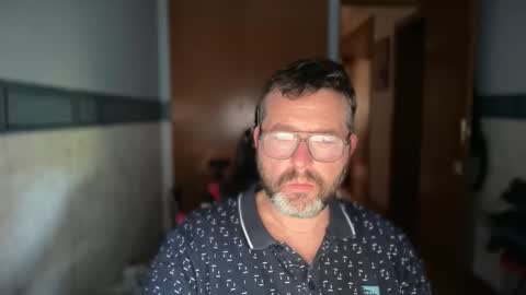 oscarbcncat online show from May 22, 4:23 pm