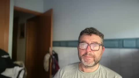 oscarbcncat online show from July 14, 1:17 pm