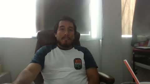 Snapshot of oscaryn_martell chatting on March 6, 11:58 am oscaryn_martell online show from March 6, 11:58 am