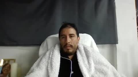 Snapshot of oscaryn_martell chatting on September 13, 9:31 am oscaryn_martell online show from September 13, 9:31 am