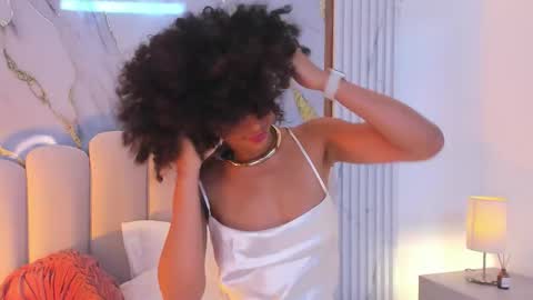 Oshun  online show from September 29, 12:10 pm