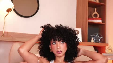 Oshun  online show from May 18, 8:36 pm