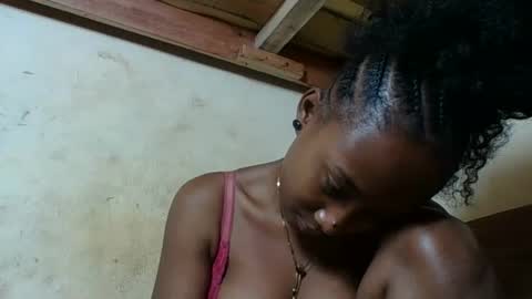 osinaa online show from May 13, 6:49 pm