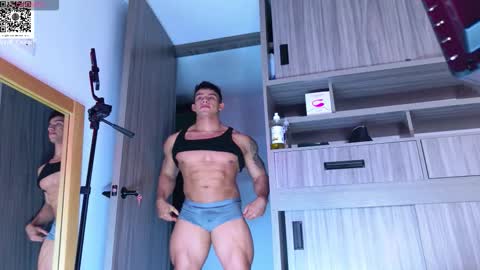 Snapshot of oskar_ford21 chatting on February 18, 1:01 am Oskar Ford NEW ACCOUNT online show from February 18, 1:01 am