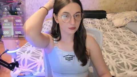 Snapshot of oskar_fucker chatting on October 30, 2:46 am Leliana online show from October 30, 2:46 am