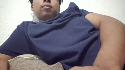 Oscar L online show from January 19, 9:02 pm