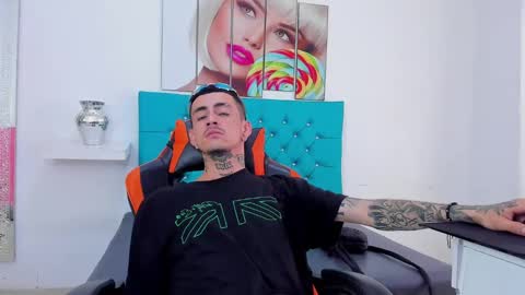 Snapshot of ostinmills chatting on December 14, 5:14 pm Ostin baby online show from December 14, 5:14 pm