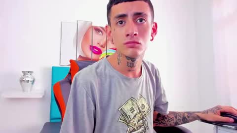 Snapshot of ostinmills chatting on December 17, 5:36 pm Ostin baby online show from December 17, 5:36 pm