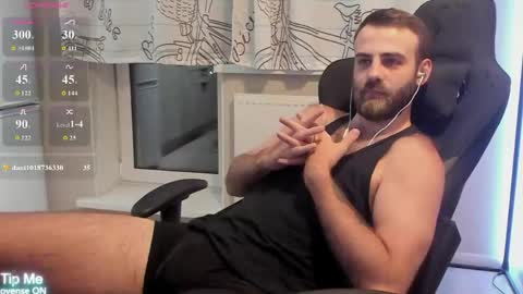 Otis online show from May 4, 8:27 pm