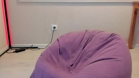 Otis online show from May 19, 6:14 pm