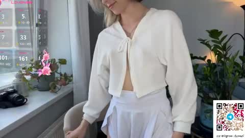 Anne online show from August 9, 1:27 pm