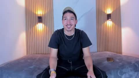 Otto Andrew online show from May 10, 3:23 am