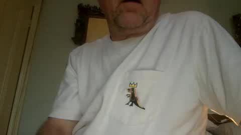 Snapshot of ottodick chatting on December 12, 8:47 am Otto online show from December 12, 8:47 am