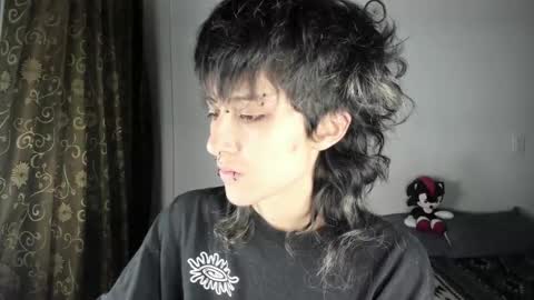 Otto 3 online show from November 17, 2:06 am