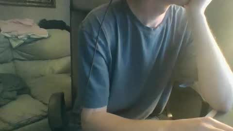 Snapshot of ouioui689 chatting on March 20, 2:27 am ouioui689 online show from March 20, 2:27 am