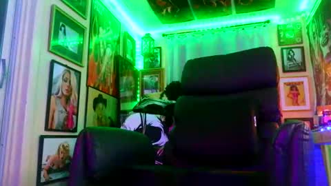 outlaw304 online show from May 22, 3:02 am