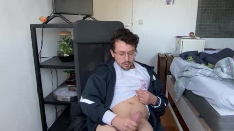 ovidius96 online show from December 4, 10:35 am