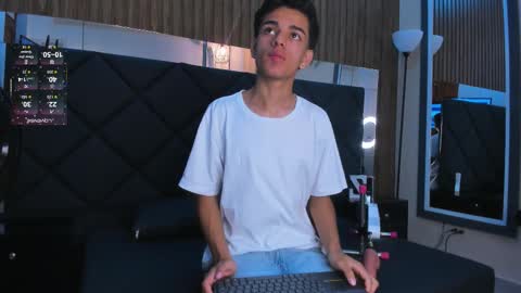 Owen Johnson online show from September 13, 12:05 pm