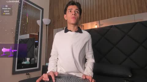 Owen Johnson online show from September 20, 11:55 am