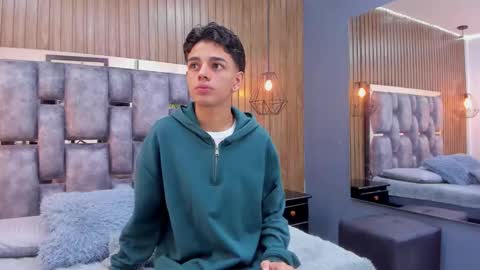 Owen Johnson online show from November 24, 12:16 pm