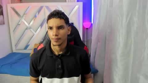 owen blaze online show from May 3, 11:11 pm