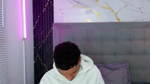 owen blaze online show from July 6, 3:25 am