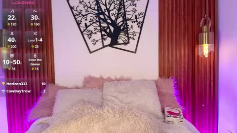 Owen online show from February 14, 8:33 am