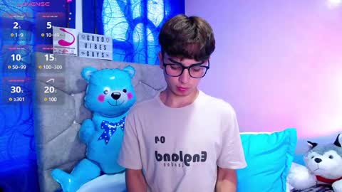 Owen  Independent model  online show from December 4, 9:13 pm