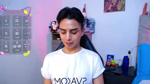 Owen  Independent model  online show from December 17, 12:11 pm