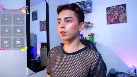 Owen  Independent model  online show from March 21, 11:04 am