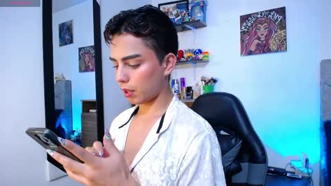 Owen  Independent model  online show from March 22, 9:34 am