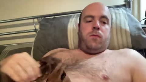 Snapshot of owenfn2 chatting on April 18, 6:28 am Owen2022 online show from April 18, 6:28 am