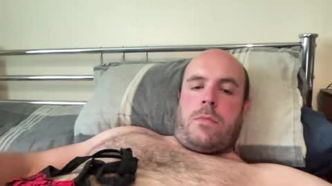 Snapshot of owenfn2 chatting on April 26, 1:42 pm Owen2022 online show from April 26, 1:42 pm