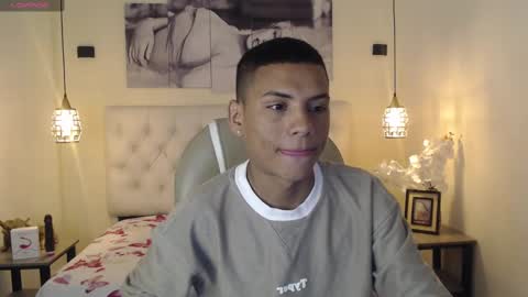 Snapshot of owenstone chatting on January 5, 7:49 pm OWEN online show from January 5, 7:49 pm