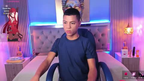 Snapshot of owenstone chatting on September 11, 4:12 am OWEN online show from September 11, 4:12 am