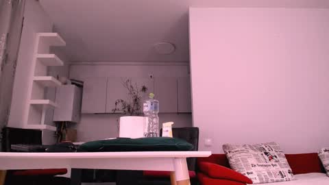 Snapshot of oxxxy__ chatting on December 21, 7:35 am OXY online show from December 21, 7:35 am