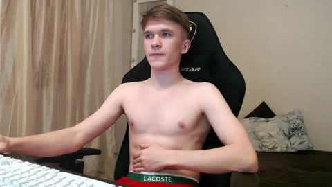 Snapshot of oydikey chatting on October 11, 2:11 am Oydin online show from October 11, 2:11 am