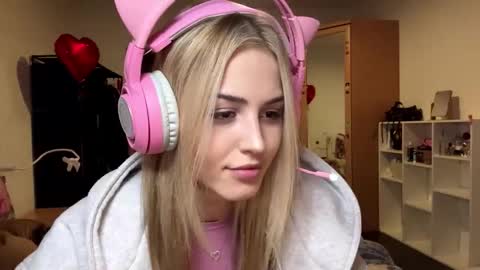 Eva online show from February 15, 7:21 pm