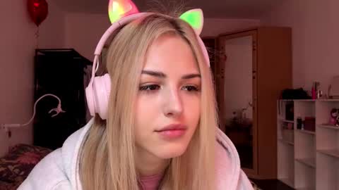 Eva online show from March 2, 7:15 am