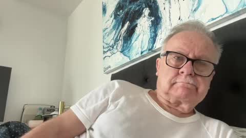 Snapshot of ozhairybearxxxx chatting on July 7, 12:35 am ozhairybearxxxx online show from July 7, 12:35 am