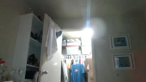 0zzy78 online show from October 19, 1:39 am