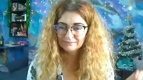 Snapshot of ozzy_helen chatting on January 3, 9:47 pm Ozzy Helen online show from January 3, 9:47 pm