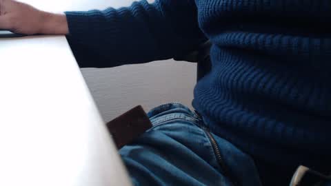 Snapshot of p_lovar chatting on January 22, 9:54 pm Pierre online show from January 22, 9:54 pm