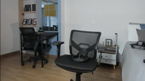 Snapshot of pablo_rincon95 chatting on March 25, 9:32 pm pablo rincon95 online show from March 25, 9:32 pm