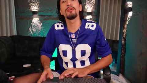 pablo online show from February 25, 2:10 am