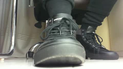 Snapshot of pablomenesssl chatting on January 18, 5:59 pm Pablo Meness online show from January 18, 5:59 pm