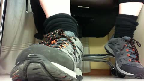 Snapshot of pablomenesssl chatting on March 3, 6:44 pm Pablo Meness online show from March 3, 6:44 pm